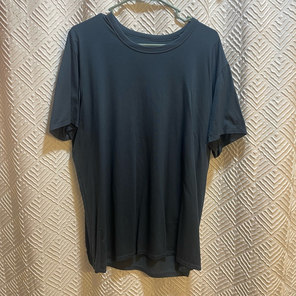 Lululemon fundamental t shirt